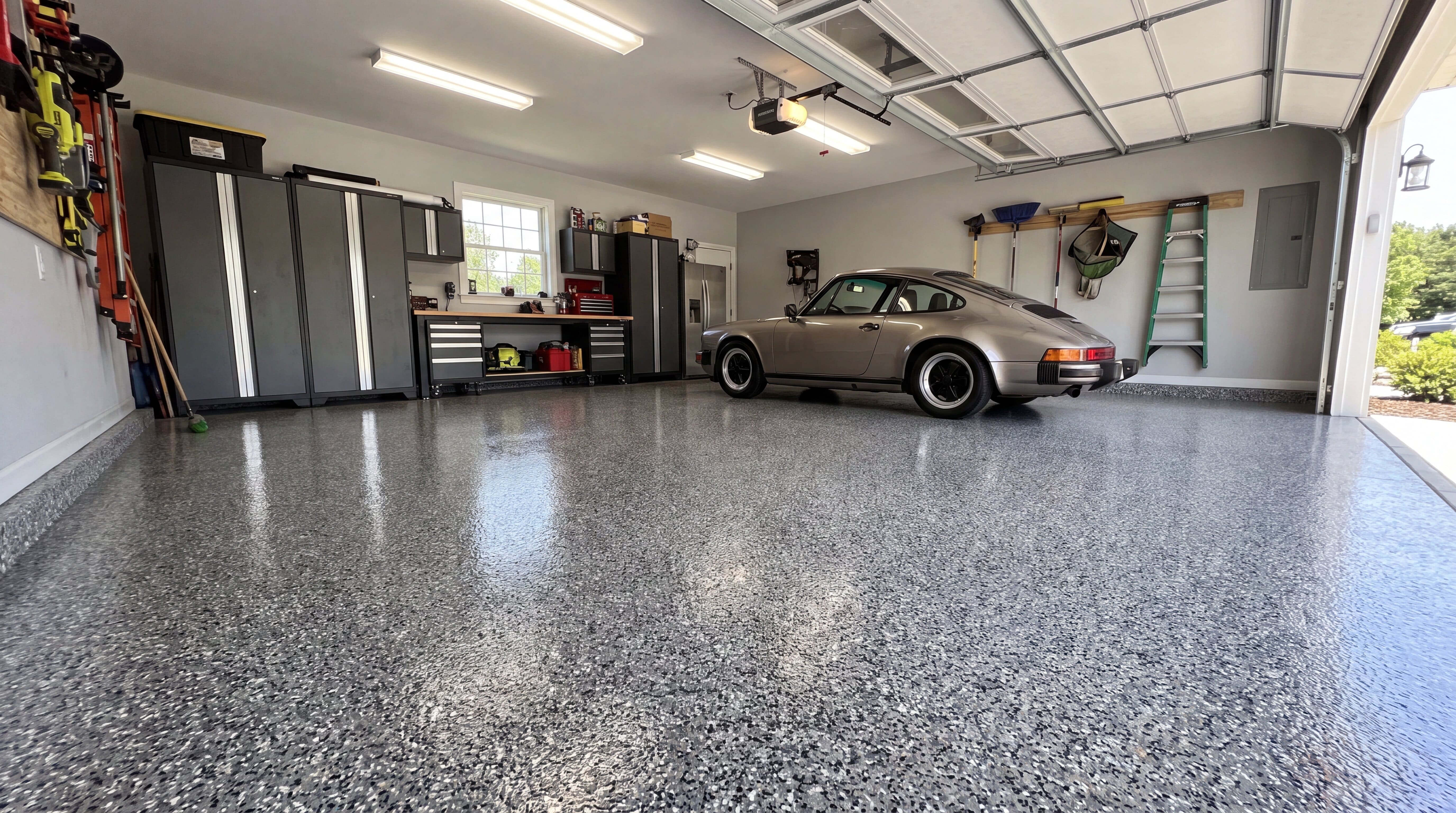 Triple Garage – Esher